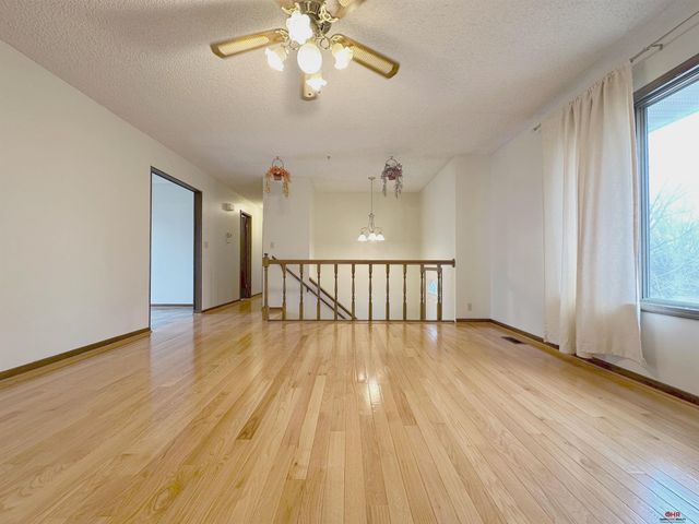 730 W Sumner Circle, Lincoln, NE 68522