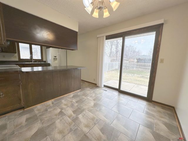 730 W Sumner Circle, Lincoln, NE 68522