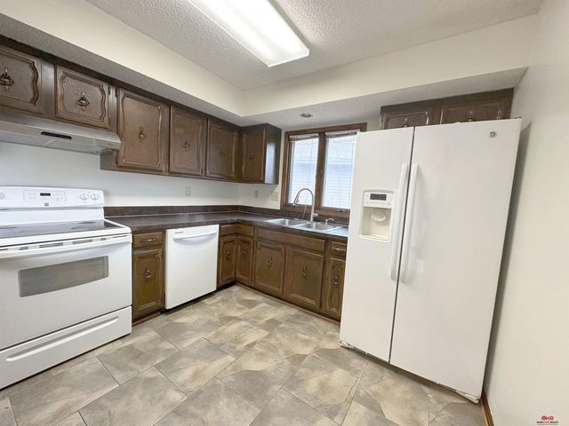 730 W Sumner Circle, Lincoln, NE 68522