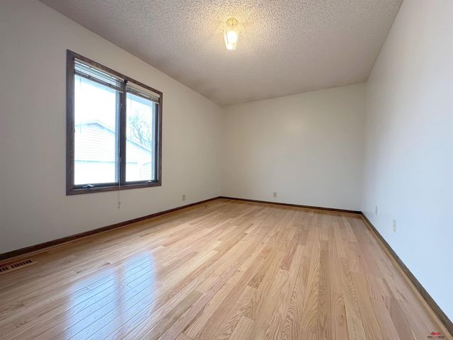 730 W Sumner Circle, Lincoln, NE 68522