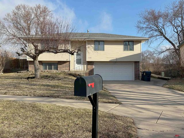 730 W Sumner Circle, Lincoln, NE 68522