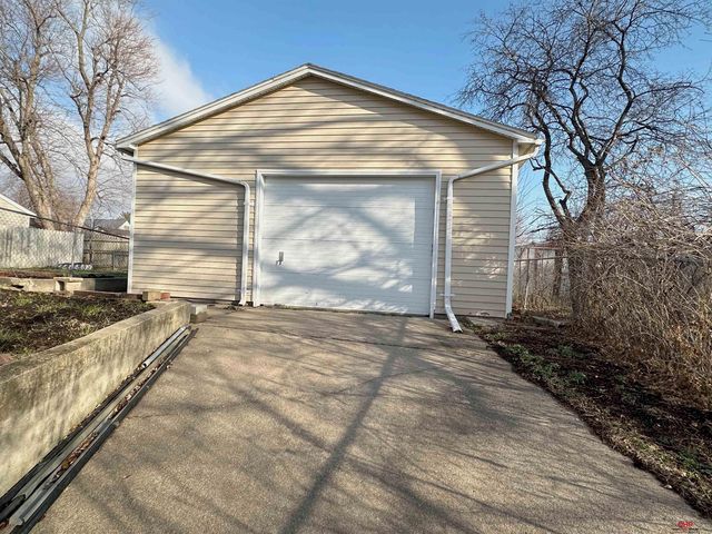 730 W Sumner Circle, Lincoln, NE 68522