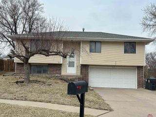730 W Sumner Circle, Lincoln, NE 68522
