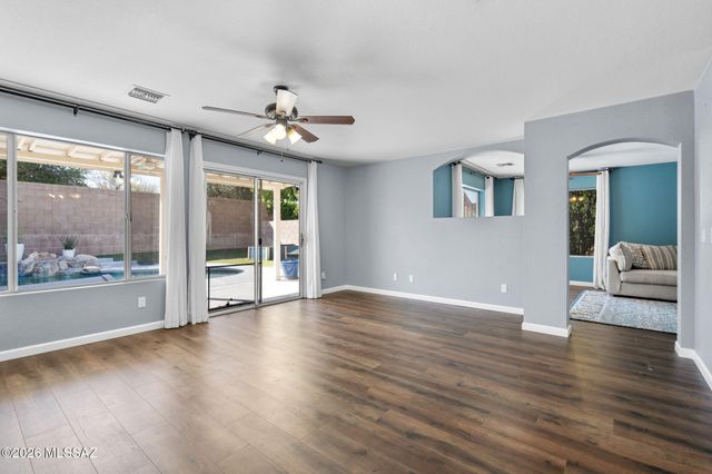 8017 S Wild Primrose Avenue, Tucson, AZ 85747