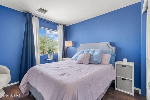 8017 S Wild Primrose Avenue, Tucson, AZ 85747