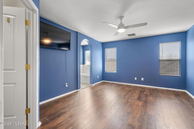 8017 S Wild Primrose Avenue, Tucson, AZ 85747