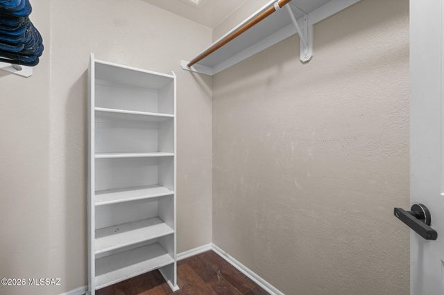 8017 S Wild Primrose Avenue, Tucson, AZ 85747
