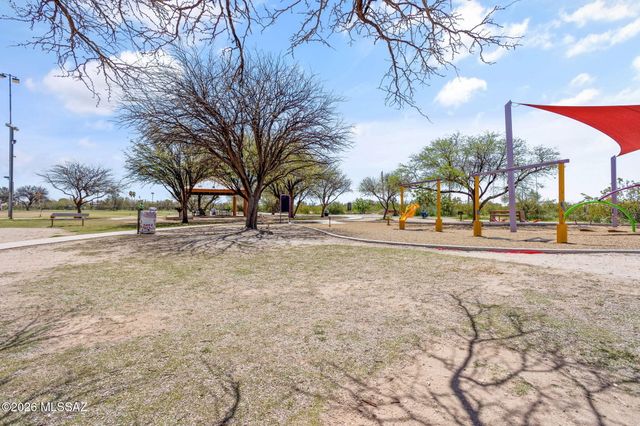 8017 S Wild Primrose Avenue, Tucson, AZ 85747