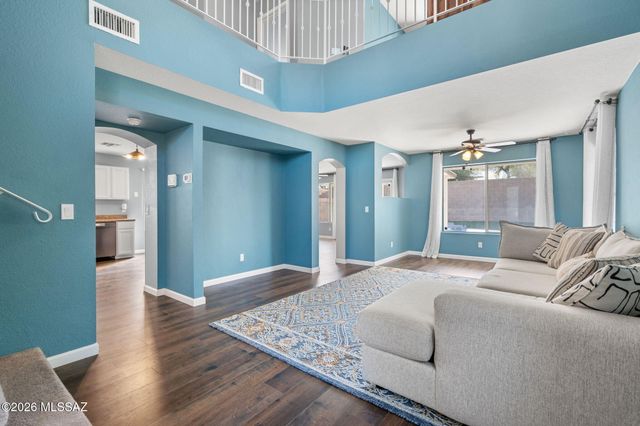 8017 S Wild Primrose Avenue, Tucson, AZ 85747