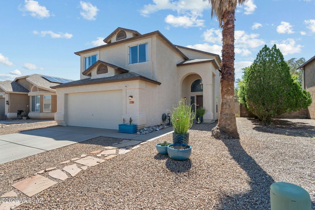 8017 S Wild Primrose Avenue, Tucson, AZ 85747