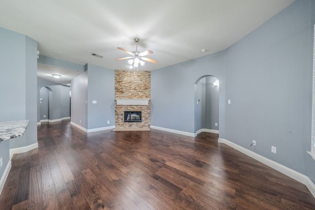 1717 Lake Eden Drive, Euless, TX 76039