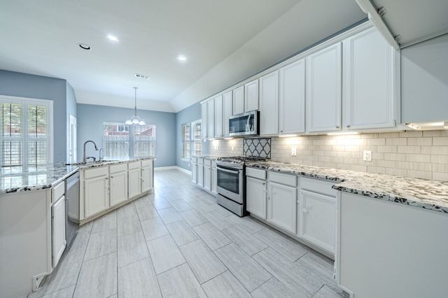 1717 Lake Eden Drive, Euless, TX 76039