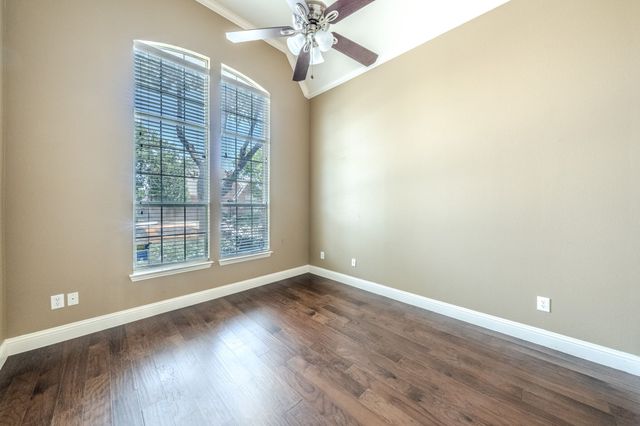 1717 Lake Eden Drive, Euless, TX 76039
