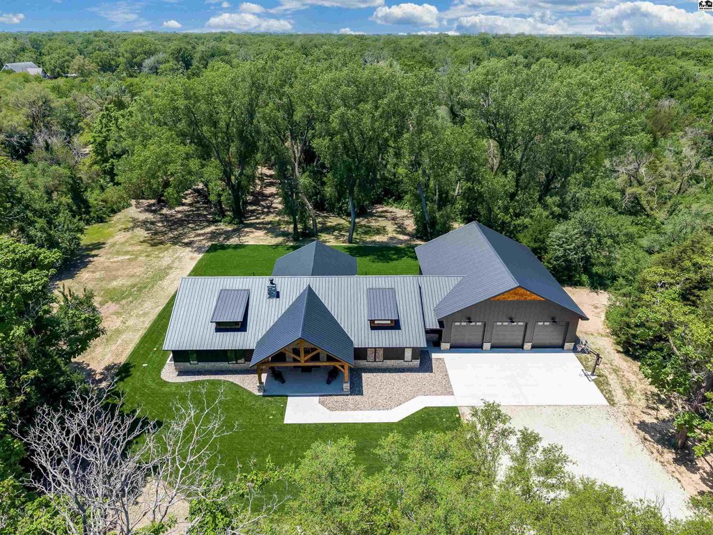 7701 Old K61 Hwy N
