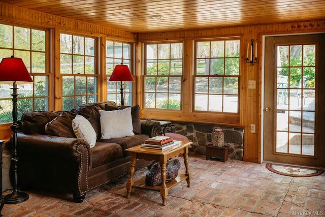 93 Horton Road, Washingtonville, NY 10992