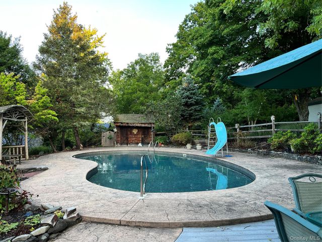 93 Horton Road, Washingtonville, NY 10992