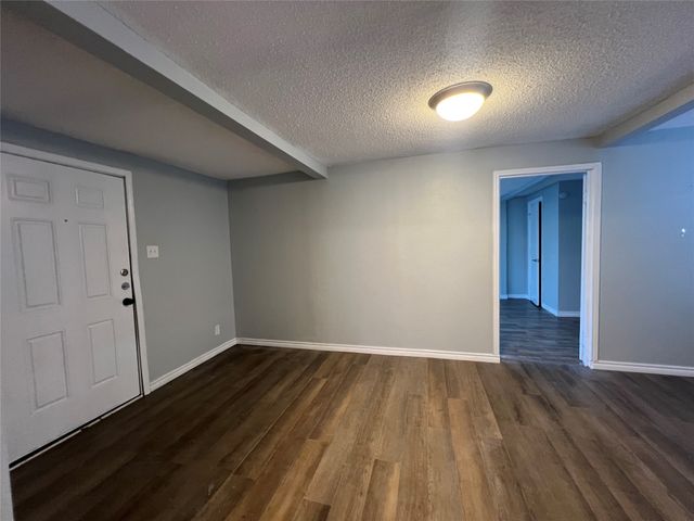 3453 Wayside Avenue, Fort Worth, TX 76110