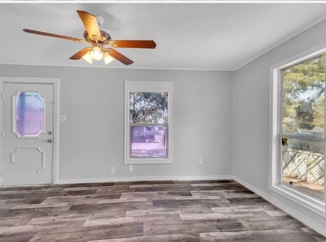 3453 Wayside Avenue, Fort Worth, TX 76110