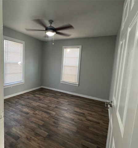 3453 Wayside Avenue, Fort Worth, TX 76110