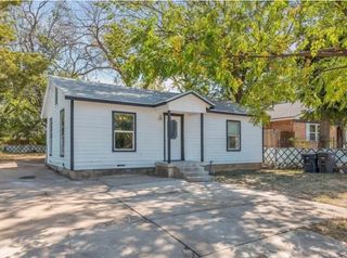 3453 Wayside Avenue, Fort Worth, TX 76110