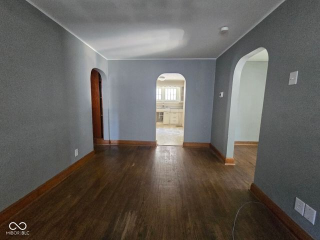 2425 S 6th Street, Terre Haute, IN 47802