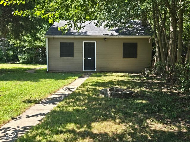 2425 S 6th Street, Terre Haute, IN 47802