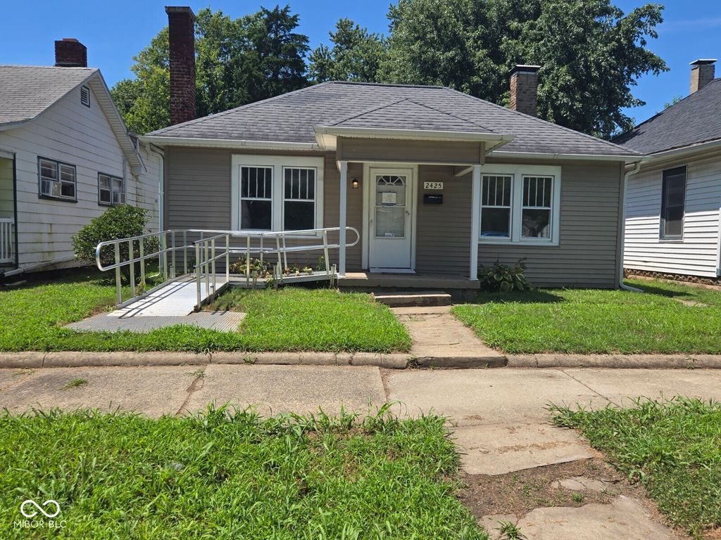 2425 S 6th Street, Terre Haute, IN 47802