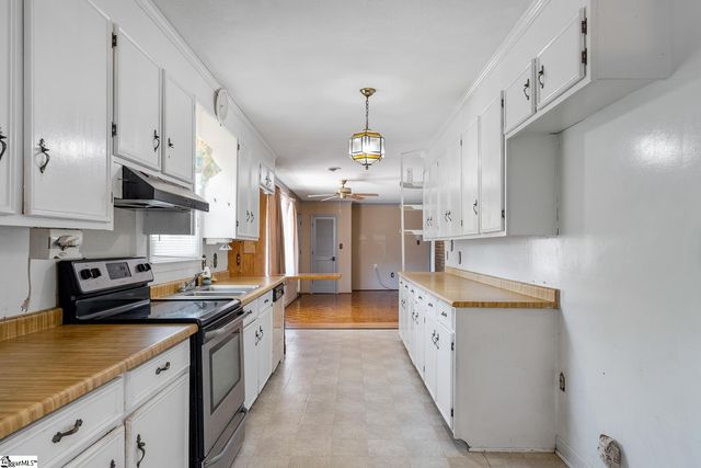 120 Robbie Court, Easley, SC 29642