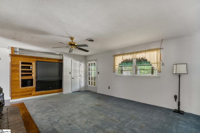 120 Robbie Court, Easley, SC 29642