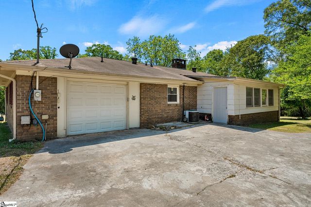 120 Robbie Court, Easley, SC 29642