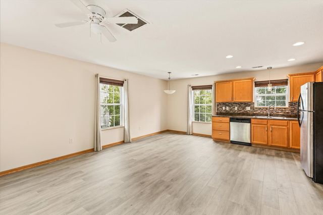 2150 NE 18th Street 102, Grimes, IA 50111