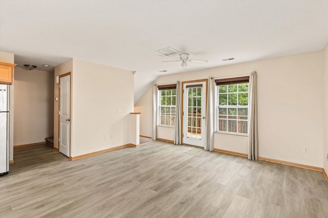 2150 NE 18th Street 102, Grimes, IA 50111