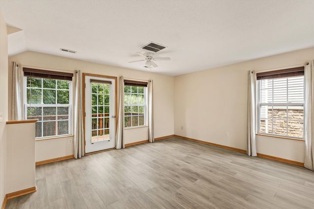 2150 NE 18th Street 102, Grimes, IA 50111