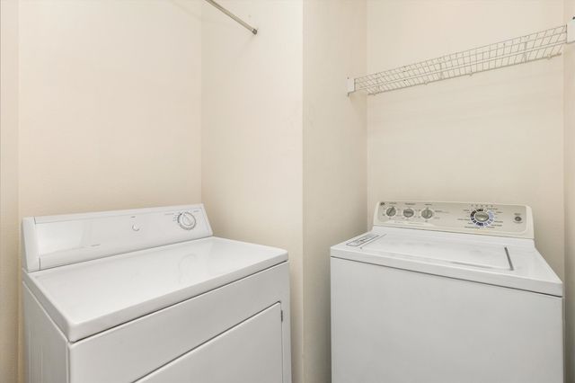 2150 NE 18th Street 102, Grimes, IA 50111