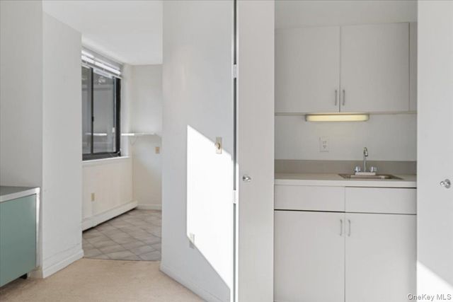 25 Rockledge Avenue 105W, White Plains, NY 10601