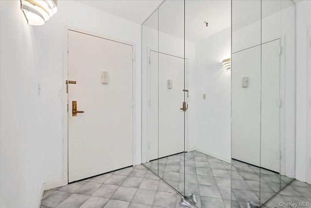 25 Rockledge Avenue 105W, White Plains, NY 10601