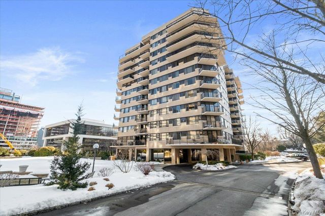 25 Rockledge Avenue 105W, White Plains, NY 10601