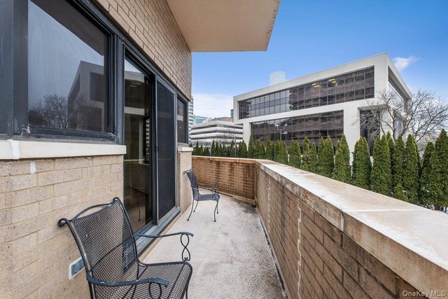 25 Rockledge Avenue 105W, White Plains, NY 10601