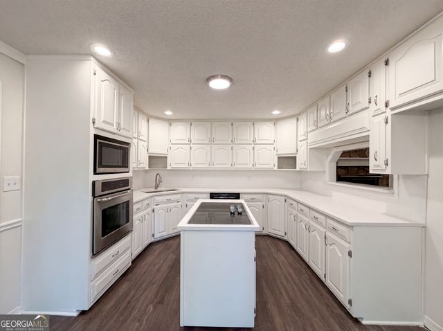 265 Oak Hill Drive, Fayetteville, GA 30214