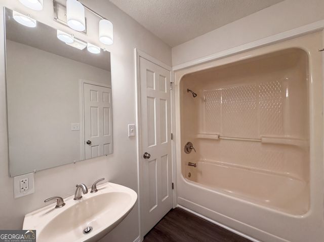 265 Oak Hill Drive, Fayetteville, GA 30214