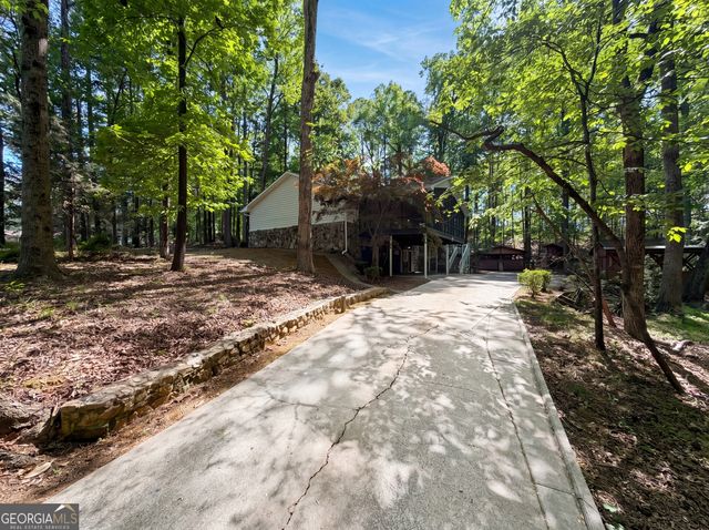 265 Oak Hill Drive, Fayetteville, GA 30214