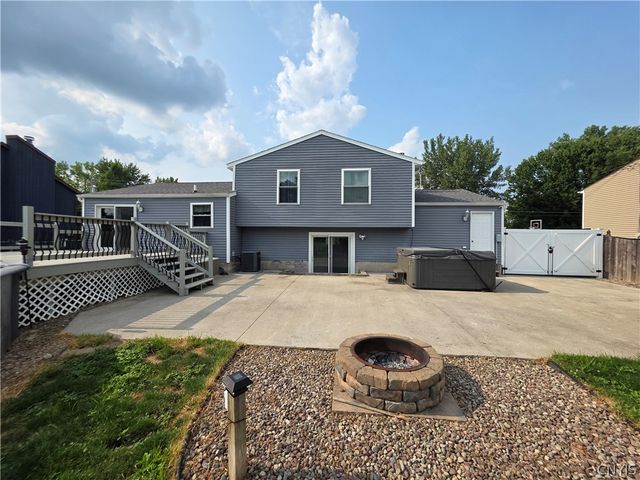 5484 Caughdenoy Road, Clay, NY 13041