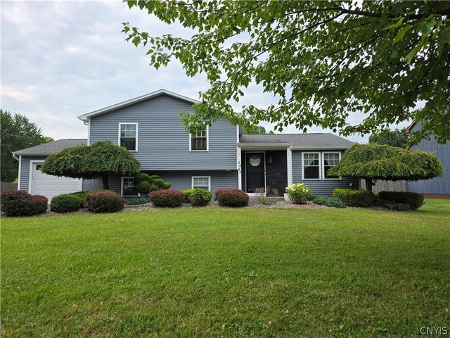 5484 Caughdenoy Road, Clay, NY 13041
