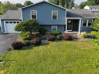 5484 Caughdenoy Road, Clay, NY 13041