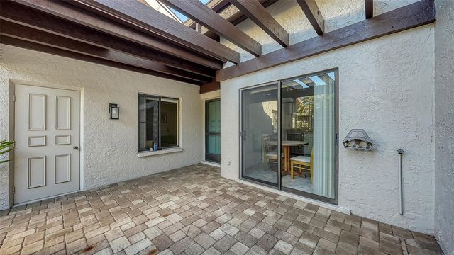 3106 WINDRUSH BOURNE 2, Sarasota, FL 34235
