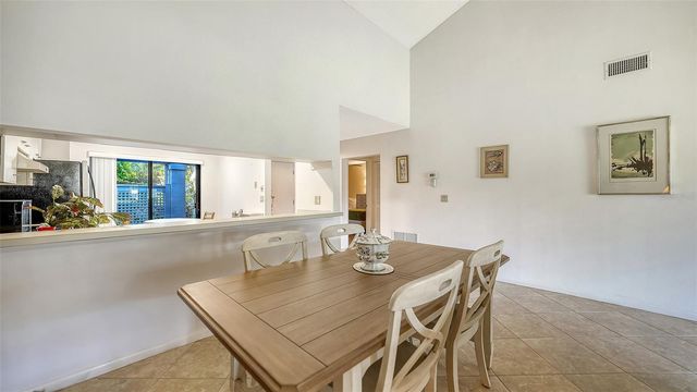 3106 WINDRUSH BOURNE 2, Sarasota, FL 34235