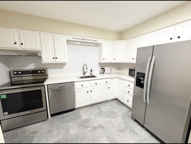 2343 Ogden Avenue N 3, Downers Grove, IL 60515
