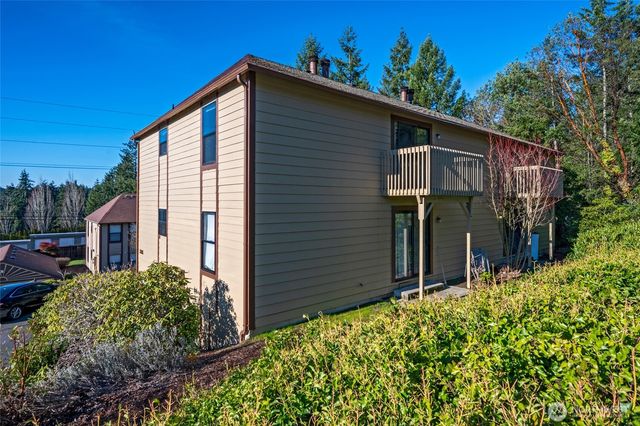 5205 S Orchard Street, University Place, WA 98467