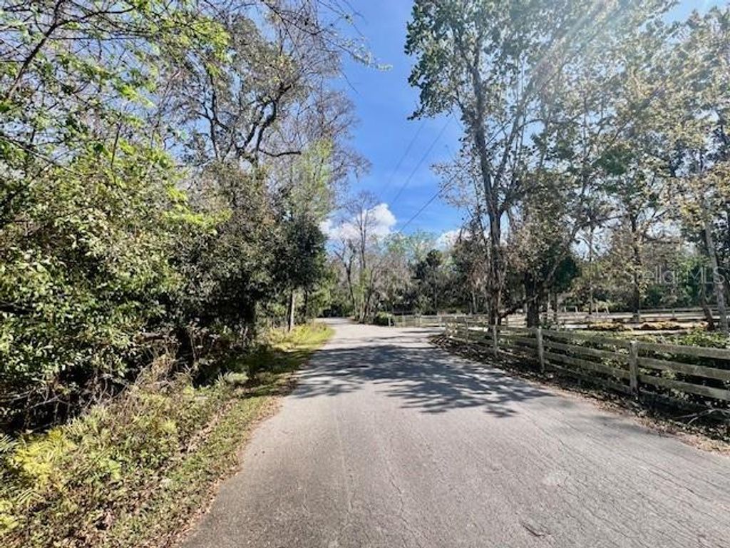 Image 12 of property listing at 0 SOUTHWOOD COURT, New Port Richey, FL 34654