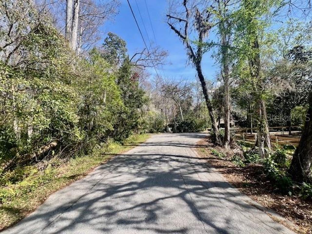 Image 9 of property listing at 0 SOUTHWOOD COURT, New Port Richey, FL 34654